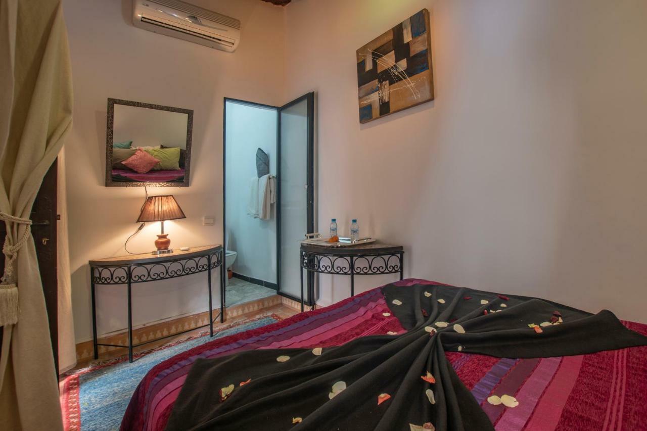 Riad Dar Merzouga Hammam & Jacuzzi Marrakesh Eksteriør billede