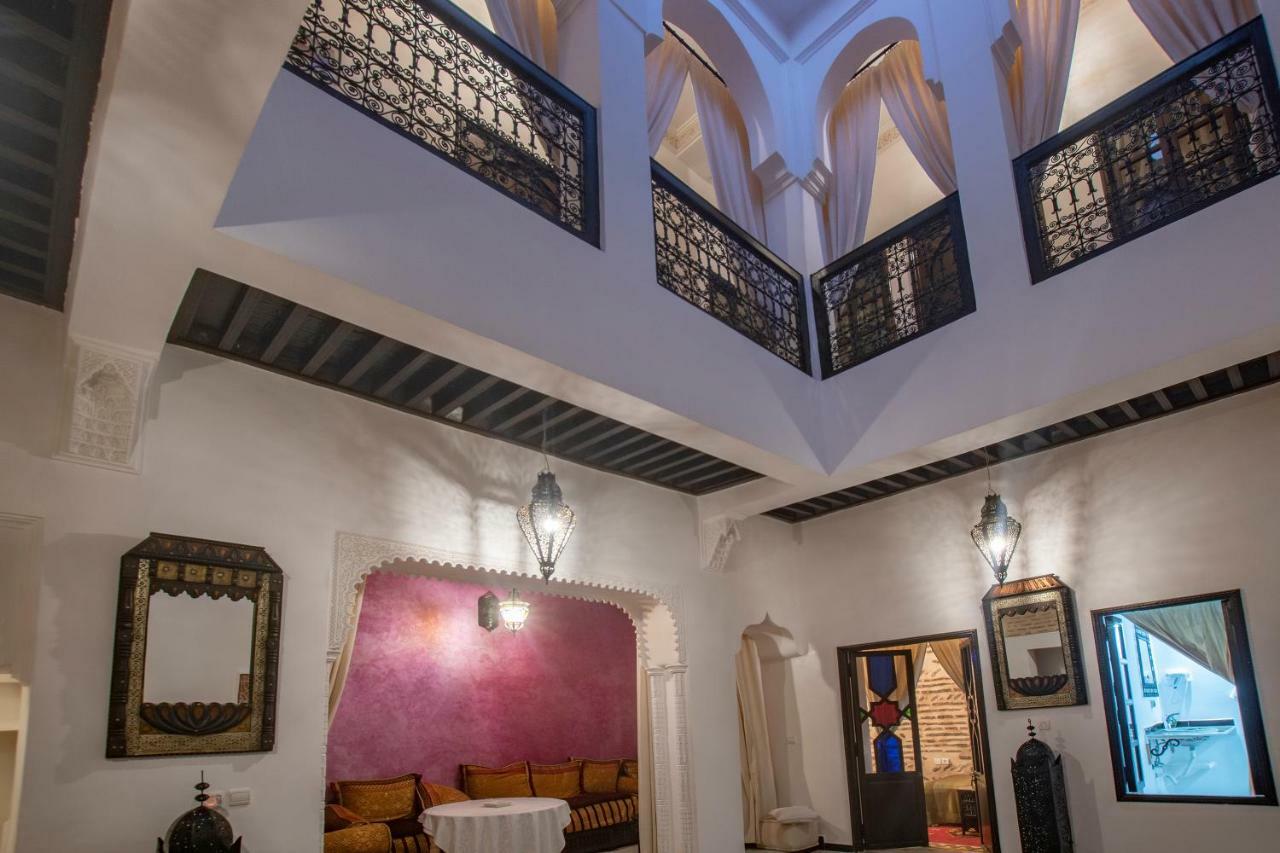 Riad Dar Merzouga Hammam & Jacuzzi Marrakesh Eksteriør billede