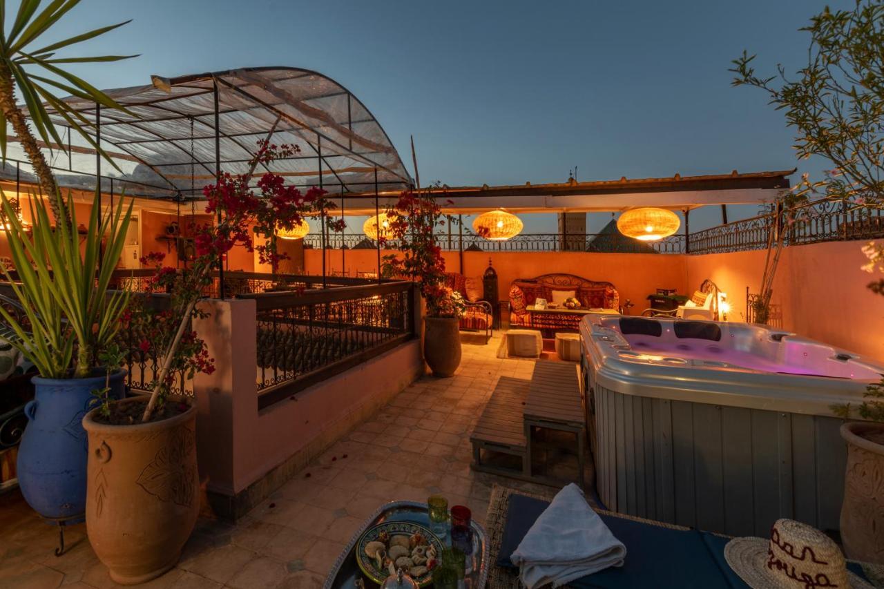 Riad Dar Merzouga Hammam & Jacuzzi Marrakesh Eksteriør billede