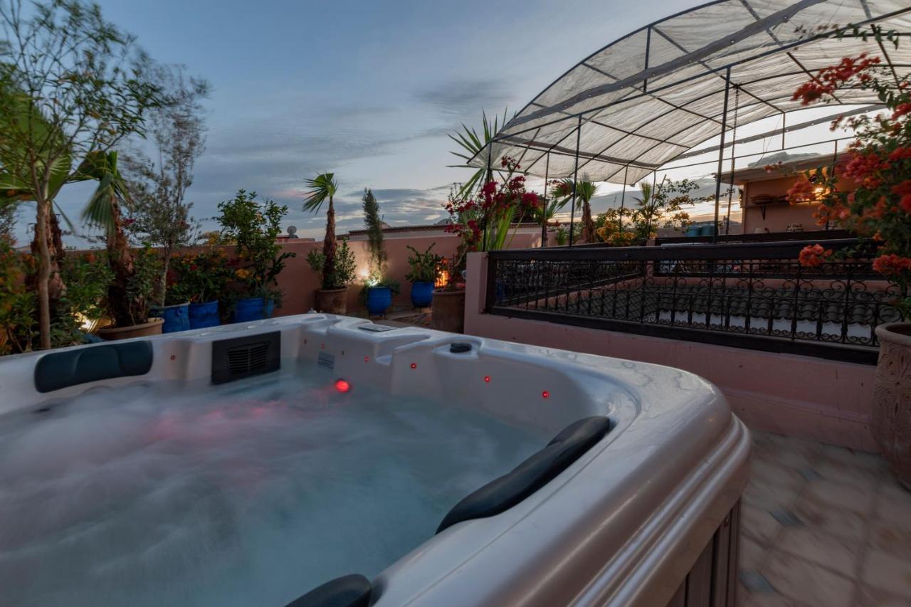 Riad Dar Merzouga Hammam & Jacuzzi Marrakesh Eksteriør billede